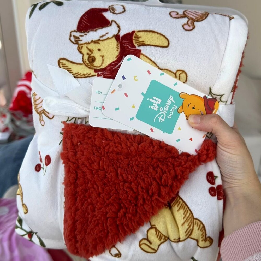 DISNEY BABY Pooh Christmas Blanket